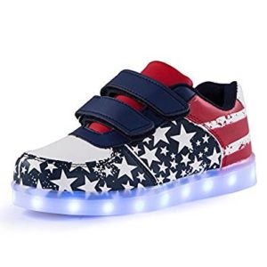 Si tú pequeño aun no tiene sus Zapatillas con Luces LED, pídelas ahora mismo